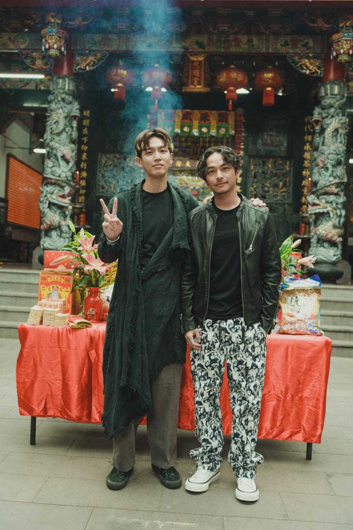 【影视】鬼戏爱好者必看!【Netflix新驱魔影集《乩身》】主演分享撞鬼经历,一个比一个惊悚