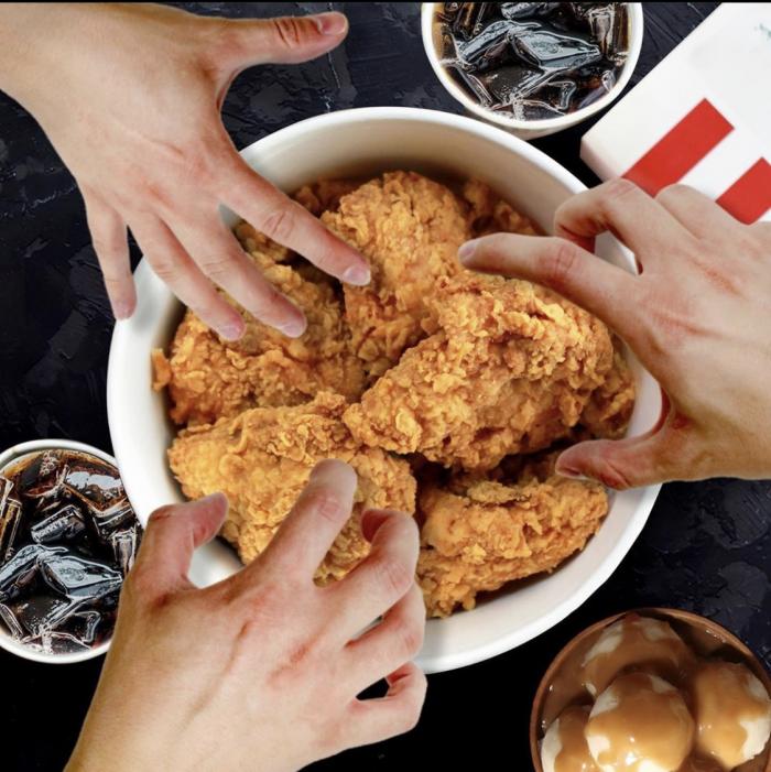 【好康】大马KFC即日起推出【Free Delivery 免费外送服务】，购买KFC不需要额外付邮费就能免费送到你家！