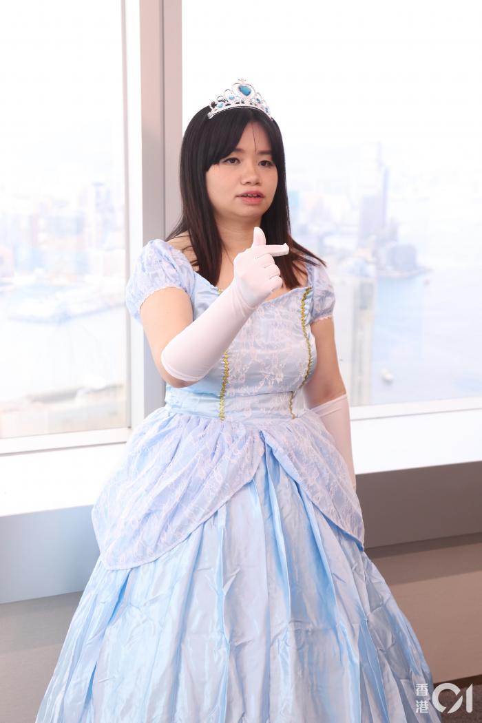 【中港台娱乐】阿仪BB人气暴涨!举办粉丝见面会【坚决不握手、不拥抱】为了新歌,每天都在努力减肥~