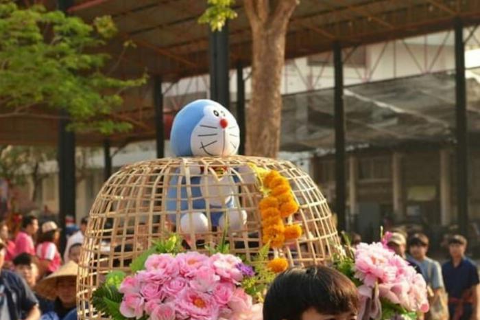 【新闻】泰国民众用Doraemon举行【祈雨仪式】| 背后原因曝光引盛赞：“太有创意！”