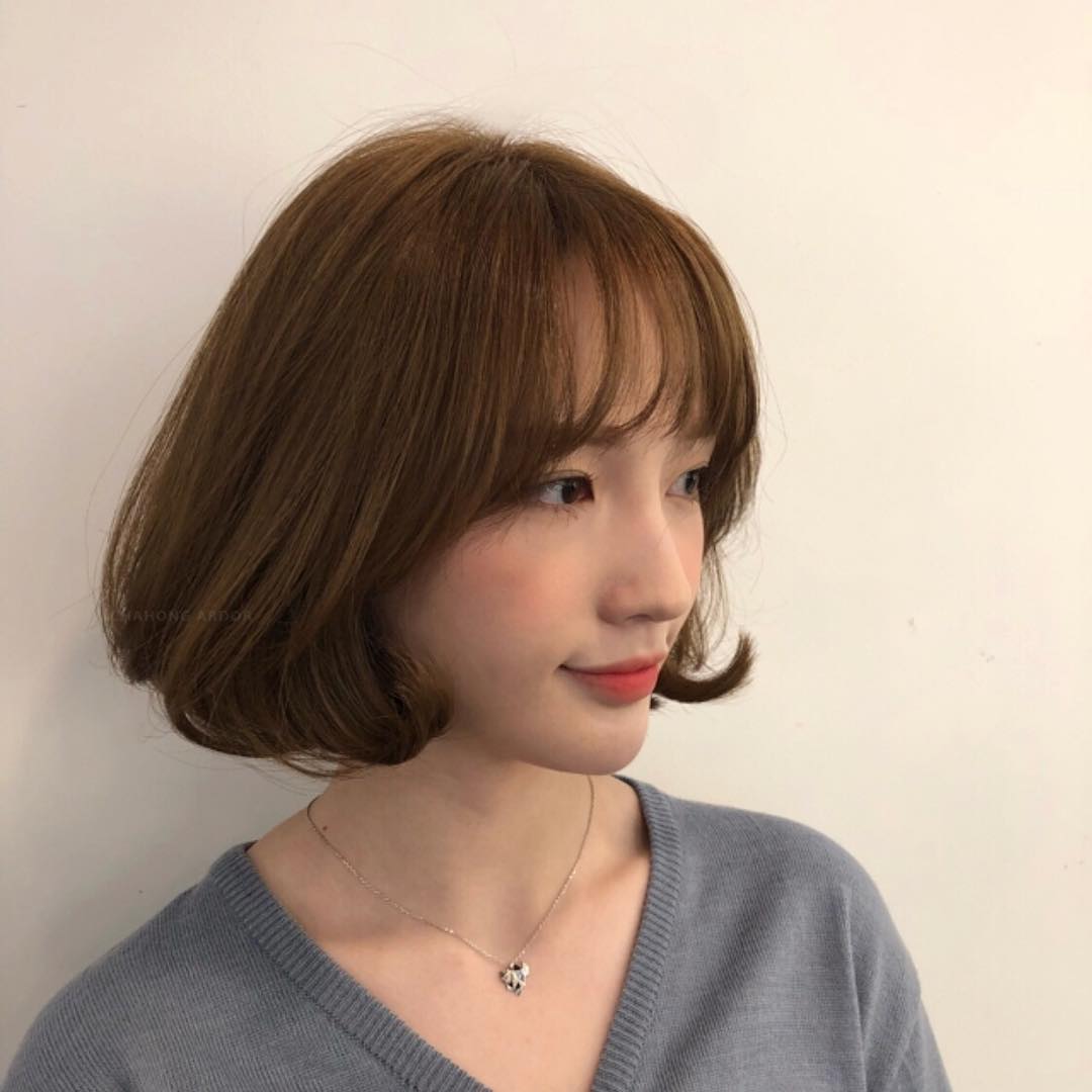【发型美甲】空气刘海已过时？现在韩妞都在夯的【法式刘海】你知道吗？